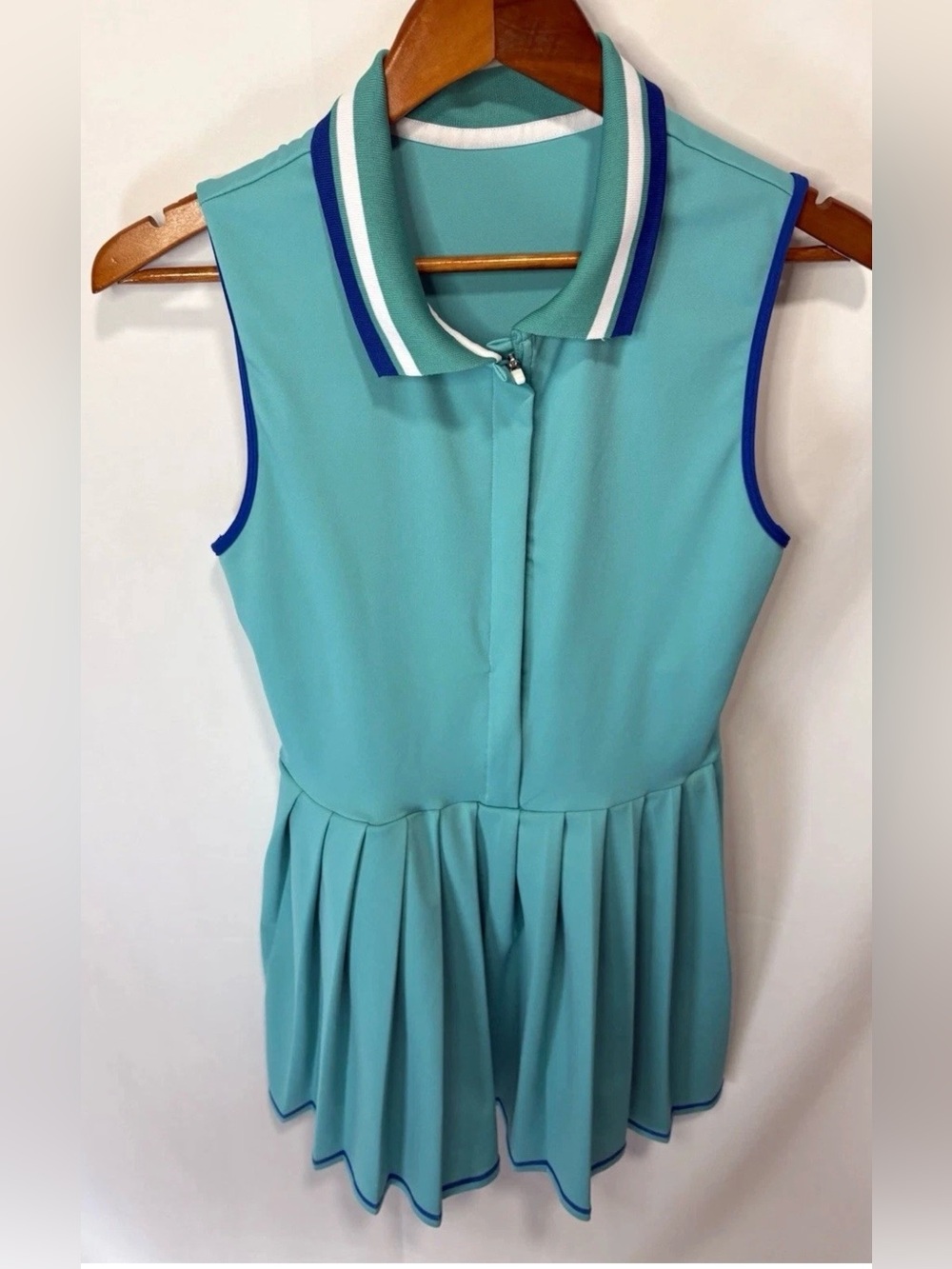 Attraco Women’s Sleeveless Zip Front Pleated Tennis Dress Aqua Blue White Large